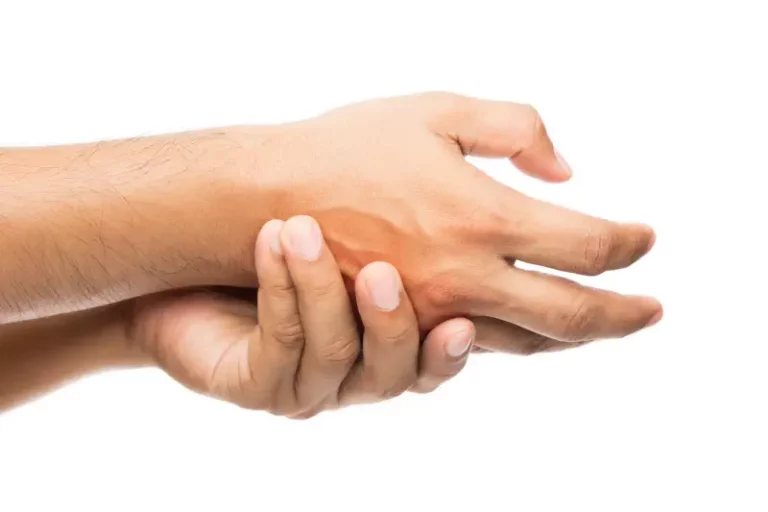 Kraftlosigkeit der rechten Hand